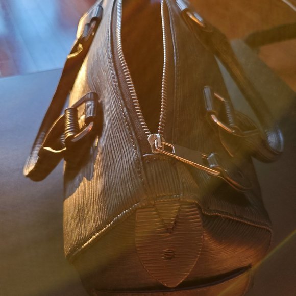 Black Handbag (Justfab) - Picture 3 of 4